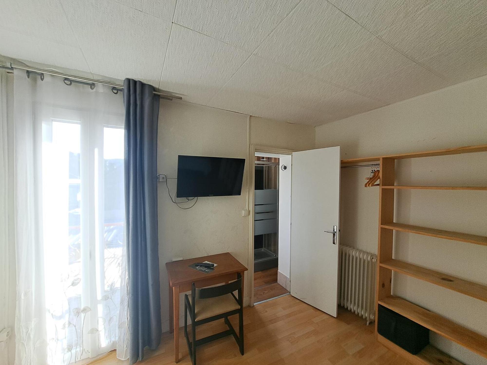 Hotel Le Bearn บาญเญอ-เดอ-บีกอร์ ภายนอก รูปภาพ